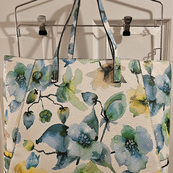 Guess oversize bag - Picture 5 of 5